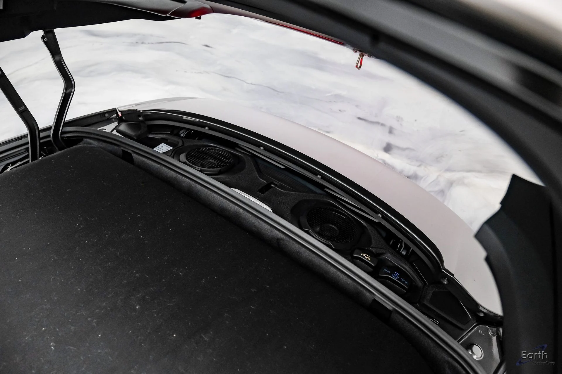 mph087_130693121_6b71753bcc407c6b95ccd8619b49d3e2x_b6c0ebb587