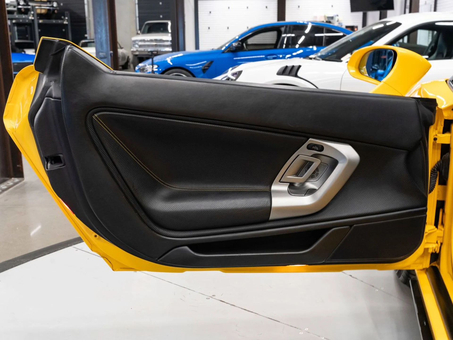 mph087_1332969054_lamborghini_gallardo_2006_6fd36fd366