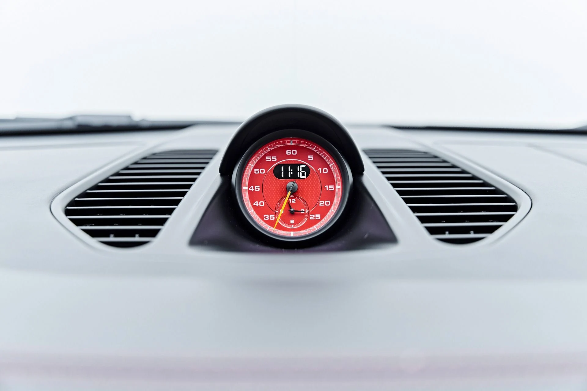 mph087_141917626_Used_2019_Porsche_911_GT_2_RS_1788559344_a235c07d3b