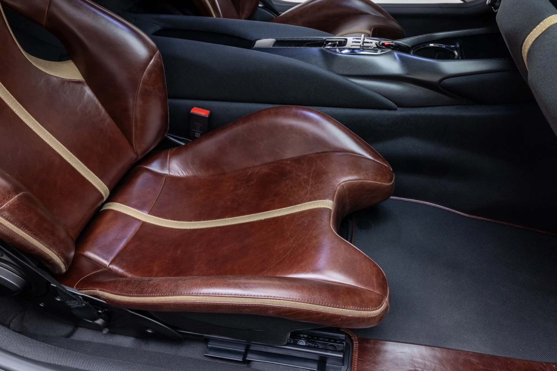 mph087_1600638710_13437_p88_l_9308b79739