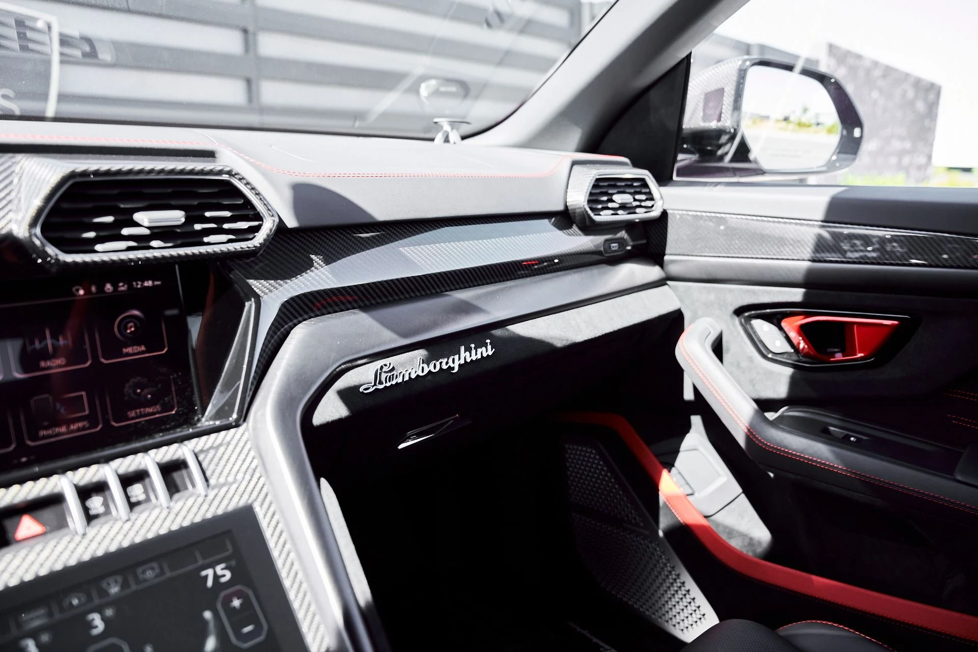 mph087_1925357968_Used_2024_Lamborghini_Urus_Performante_1773968407_50a8185caf