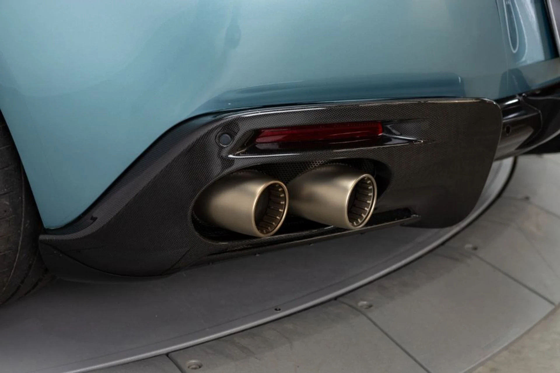 mph087_2006620461_Used_2024_Ferrari_Roma_Spider_75d97d7fbd