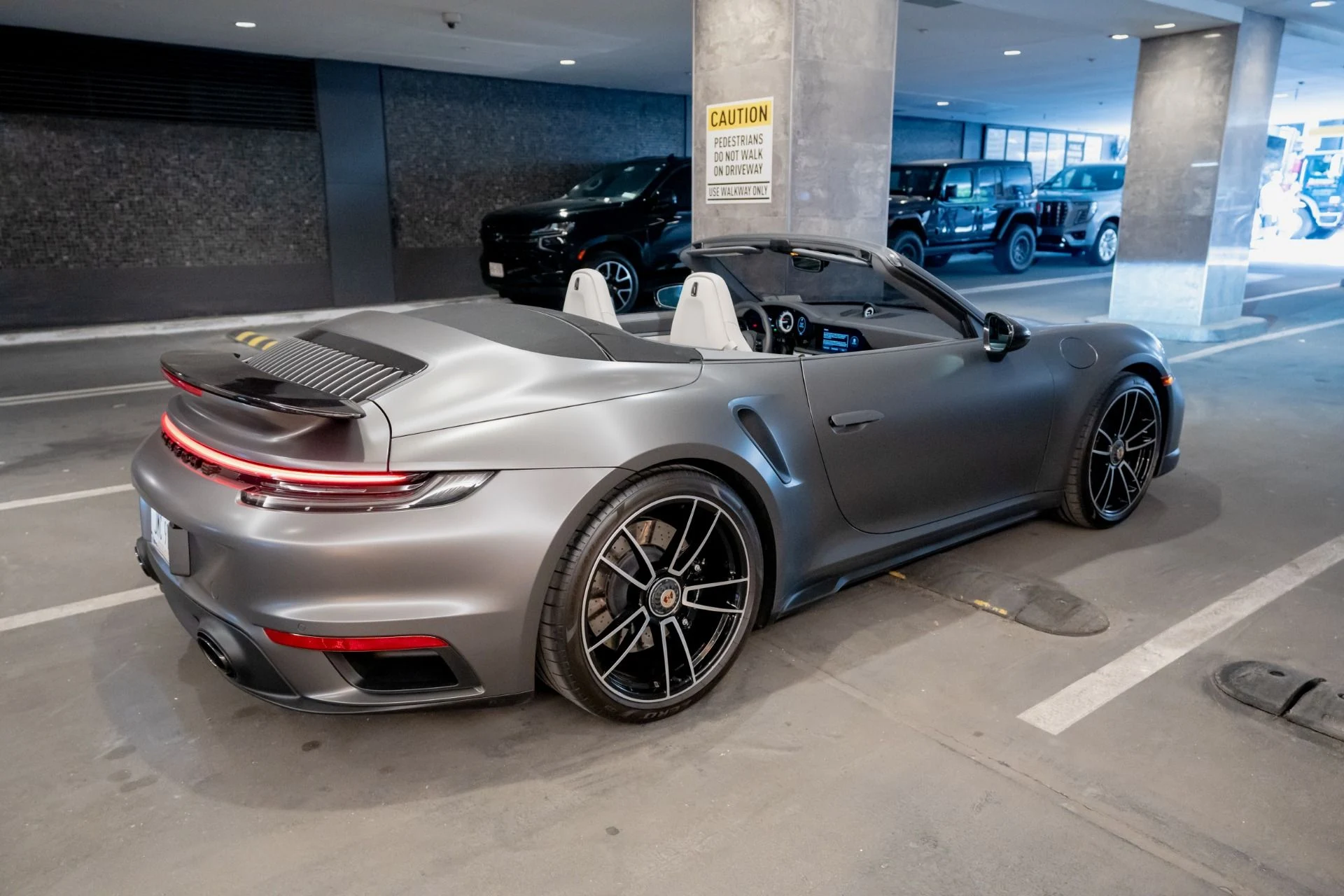 mph087_2009688793_Used_2023_Porsche_911_Turbo_S_1778188951_9be5687cad