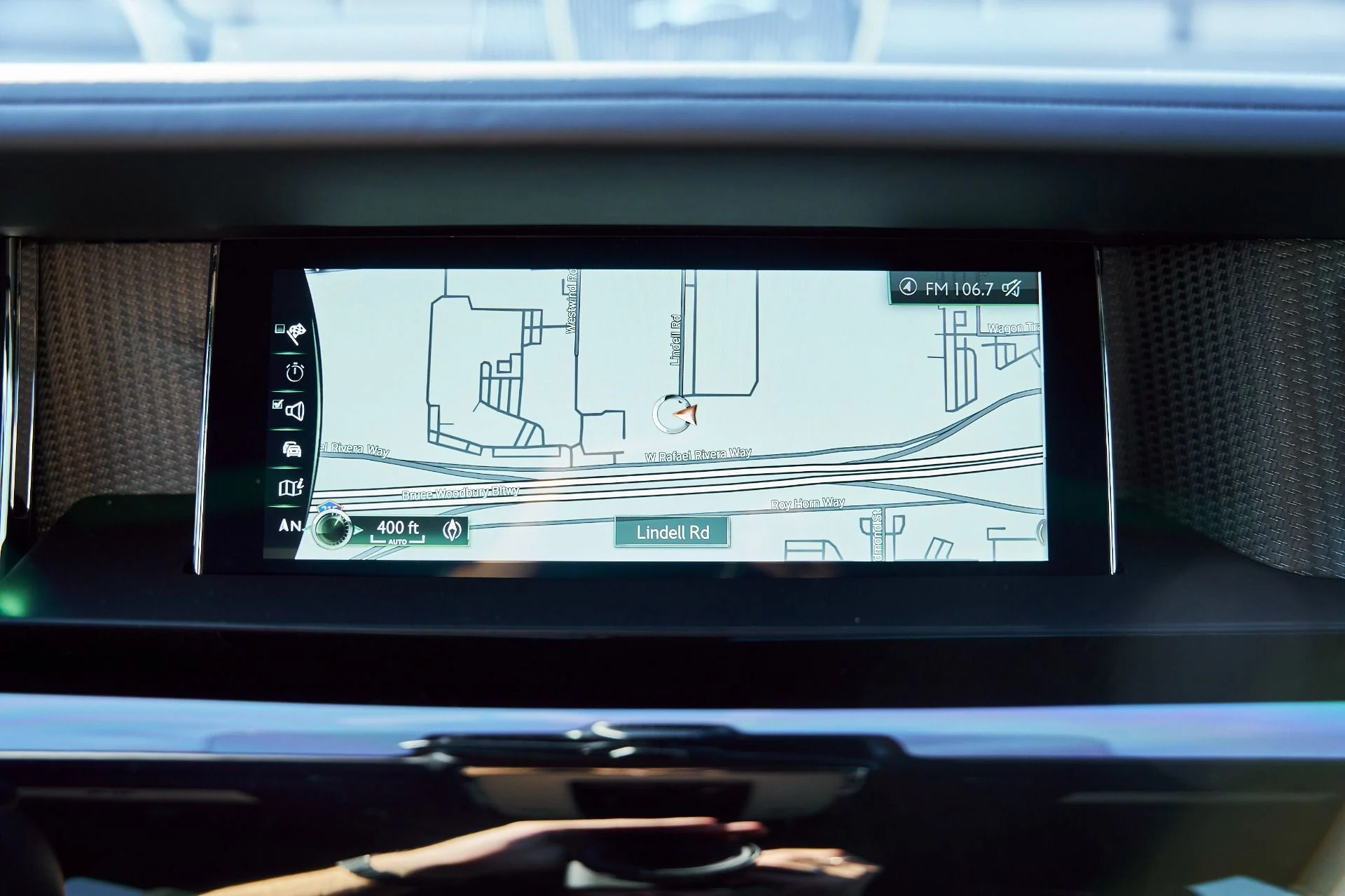 mph087_2020549810_Used_2024_Rolls_Royce_Phantom_Base_1770700187_a9e6e80477