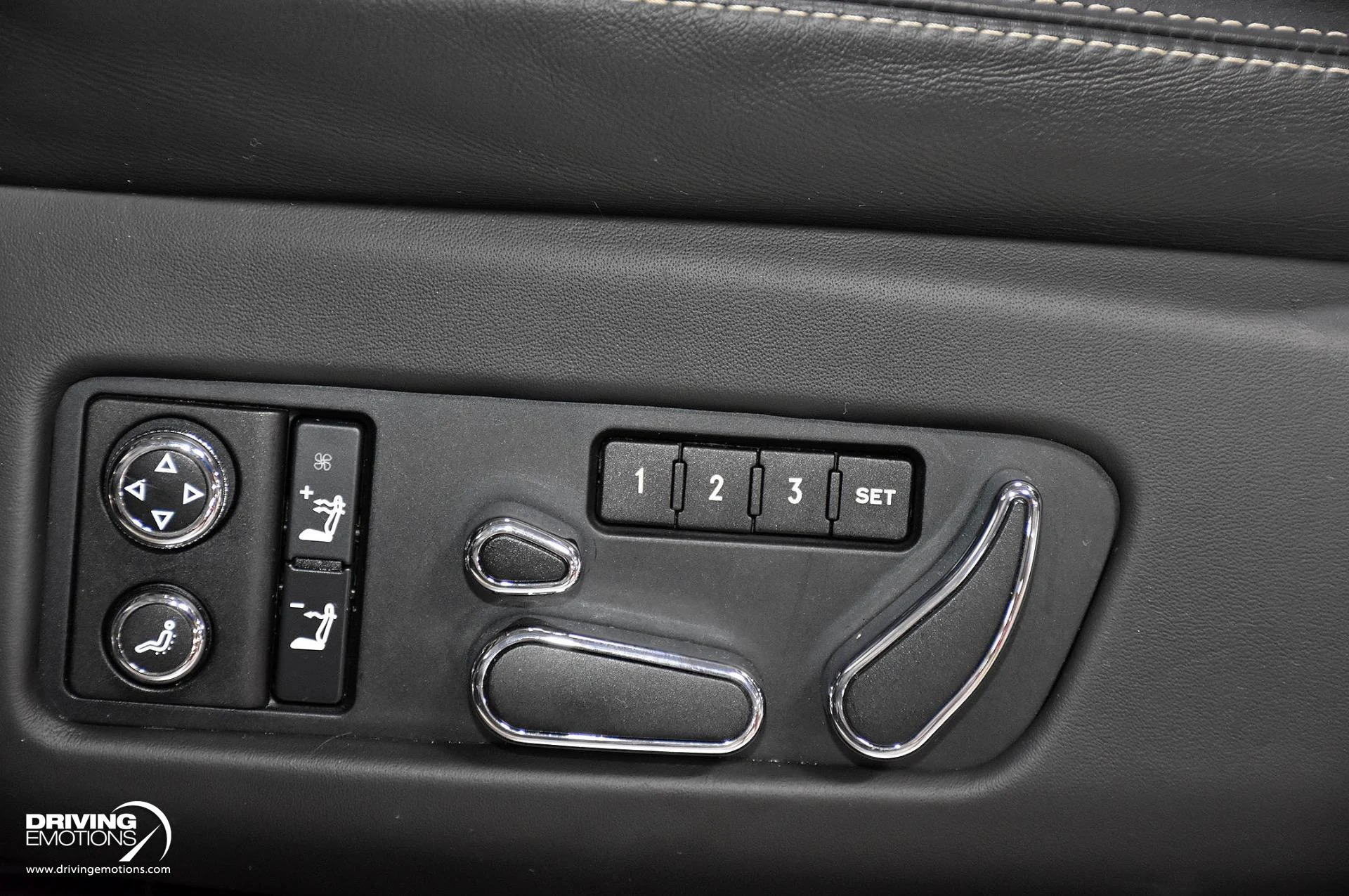 mph087_2049010612_871_p88_l_e52ce72598