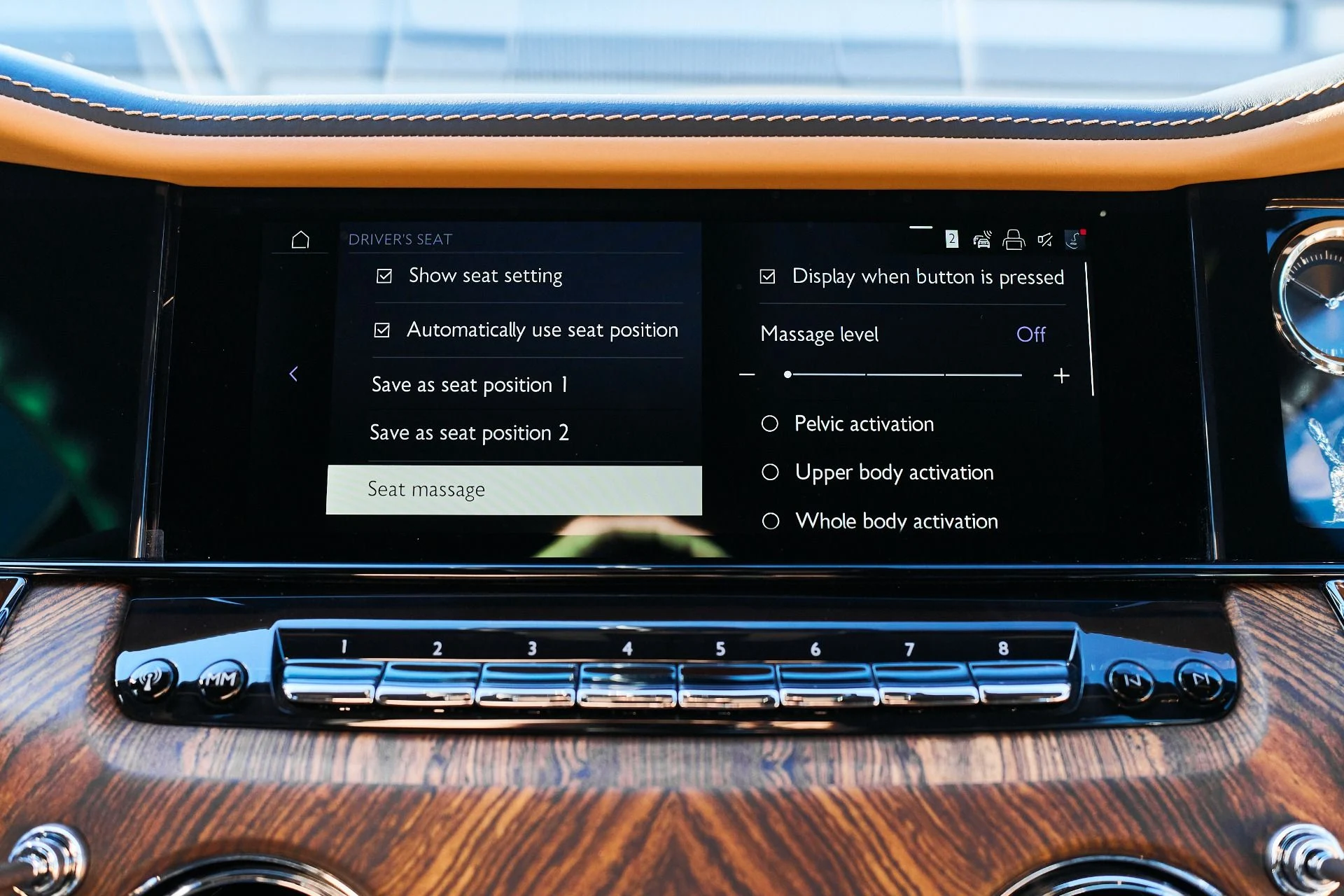 mph087_2049424029_Used_2025_Rolls_Royce_Cullinan_Base_1766020534_e3fa92f293