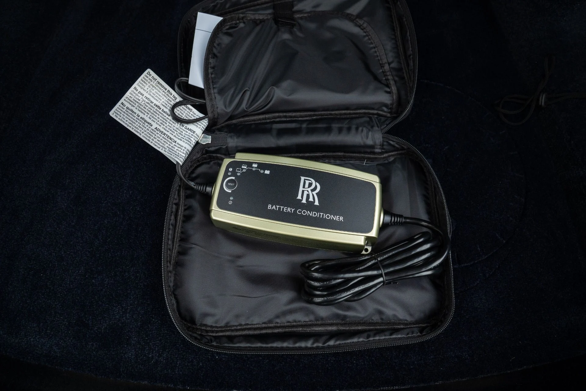 mph087_2206858628_Used_2023_Rolls_Royce_Black_Badge_Ghost_1765569637_0c789ebf42