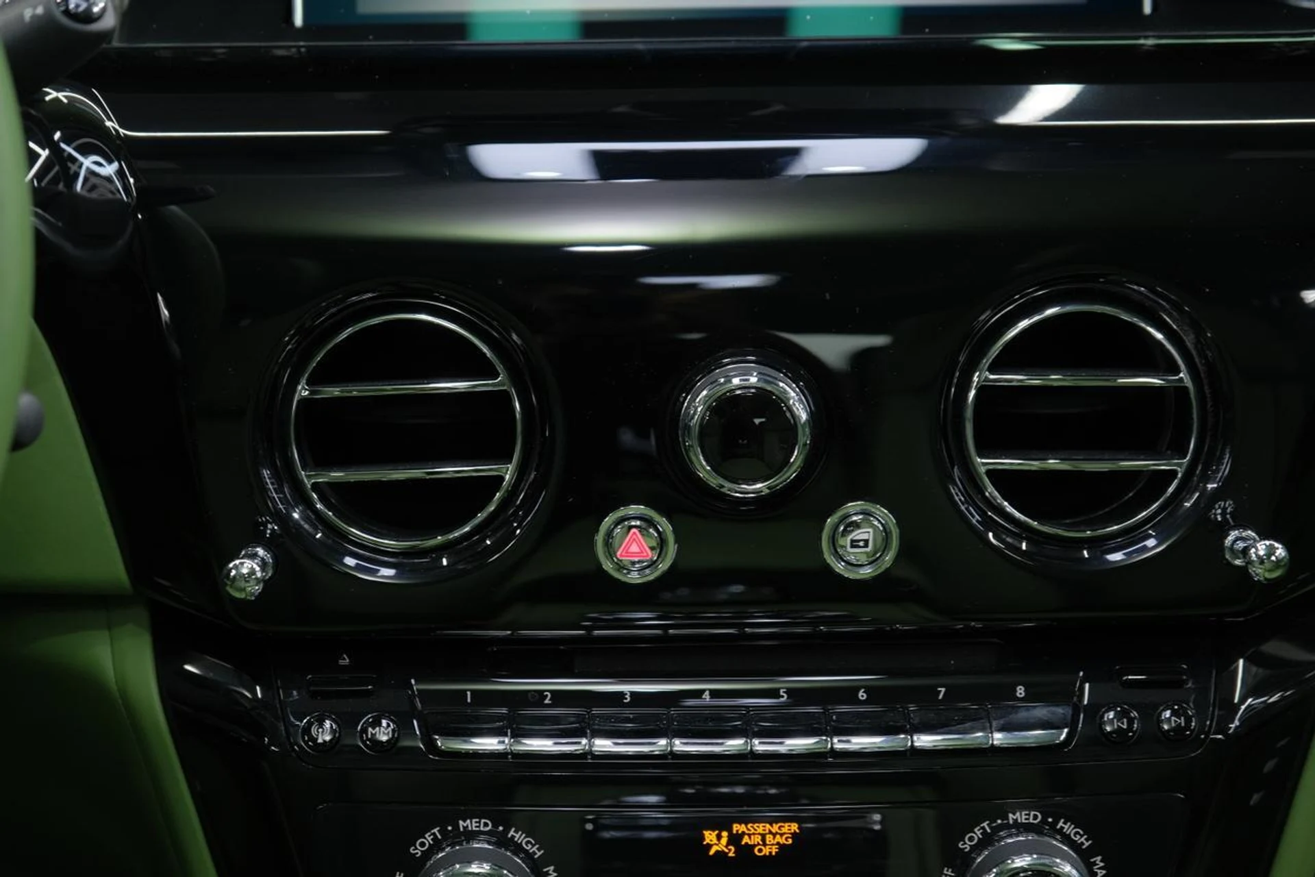 mph087_225942215_814951face6929e9ae327e9870f3f660_9633ab2fe6