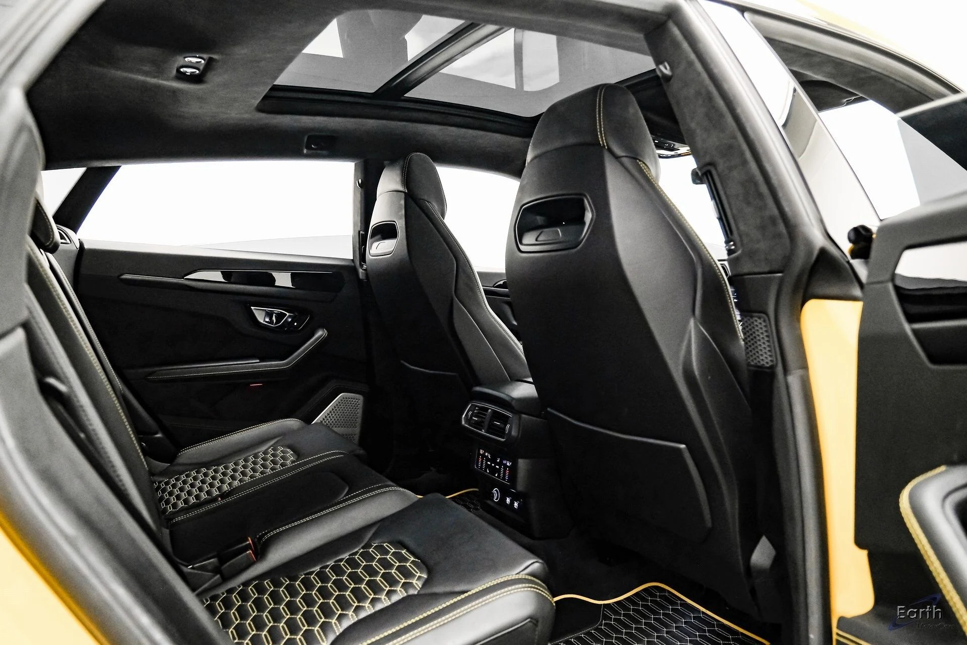 mph087_2260844366_1a7cd2cfdf55081eaebc8a780f080bf1x_a9b096e605