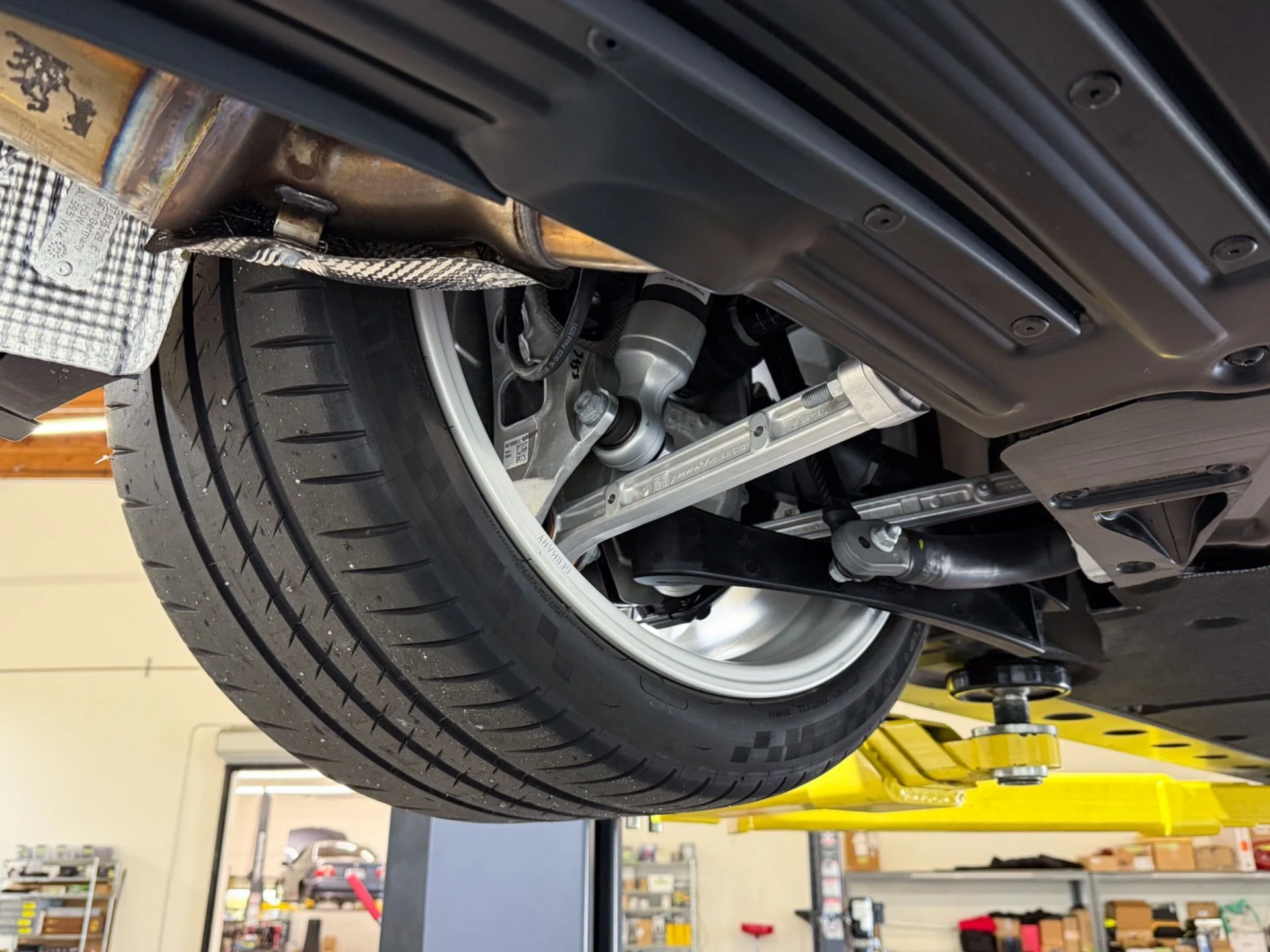 mph087_2263067737_Used_2024_Porsche_911_ST_1792163573_827293a91b
