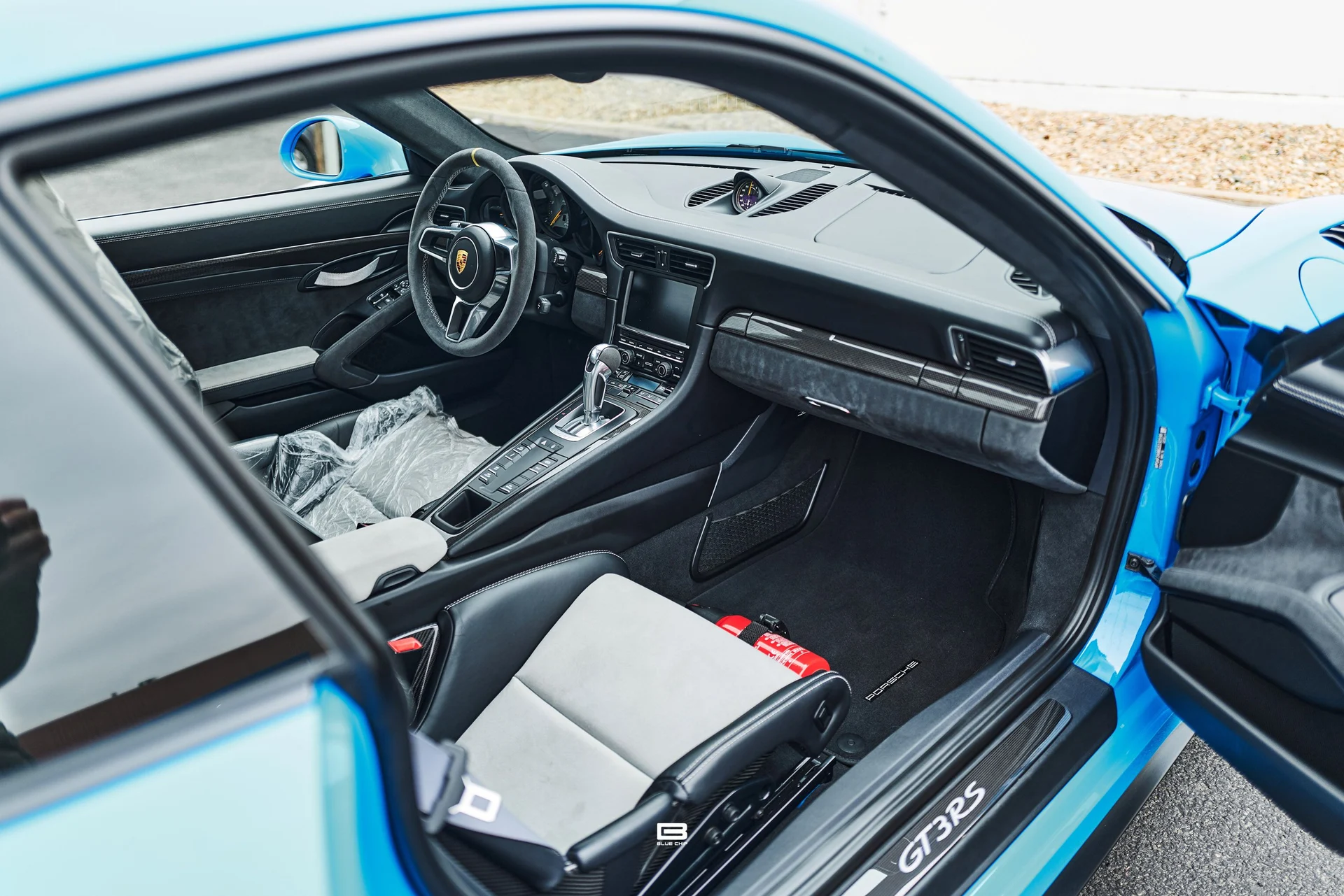 mph087_2264446940_69d68430f488e2520bc0e1c0_L1200431_73cd684434