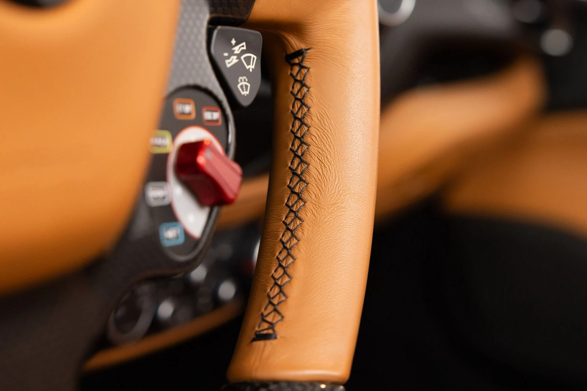 mph087_2500547930_Used_2019_Ferrari_488_Spider_1787231247_fa241138a8
