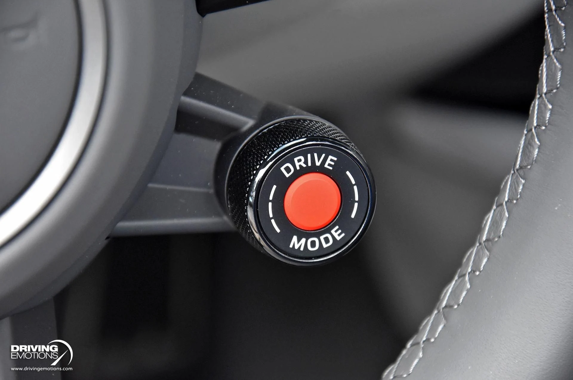 mph087_2614670356_898_p88_l_a751550bdb