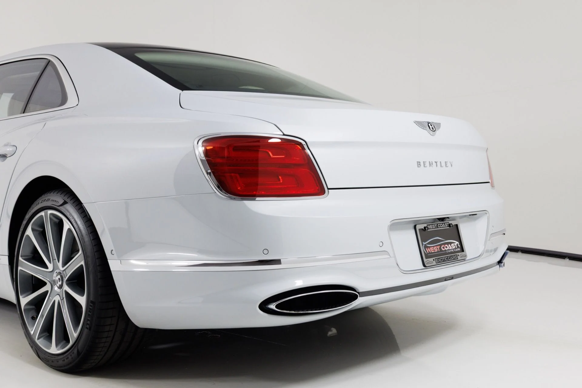 mph087_2888128943_Used_2020_Bentley_Flying_Spur_W12_1776899574_6b8af72004