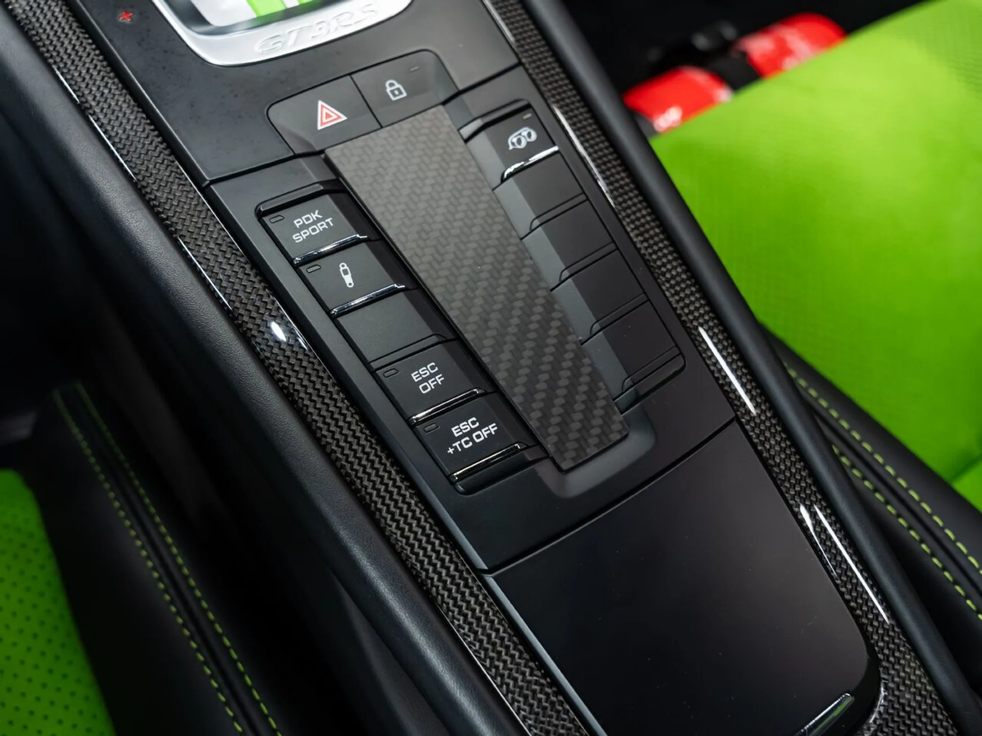 mph087_2894776719_porsche_911_2019_95016fd9f7