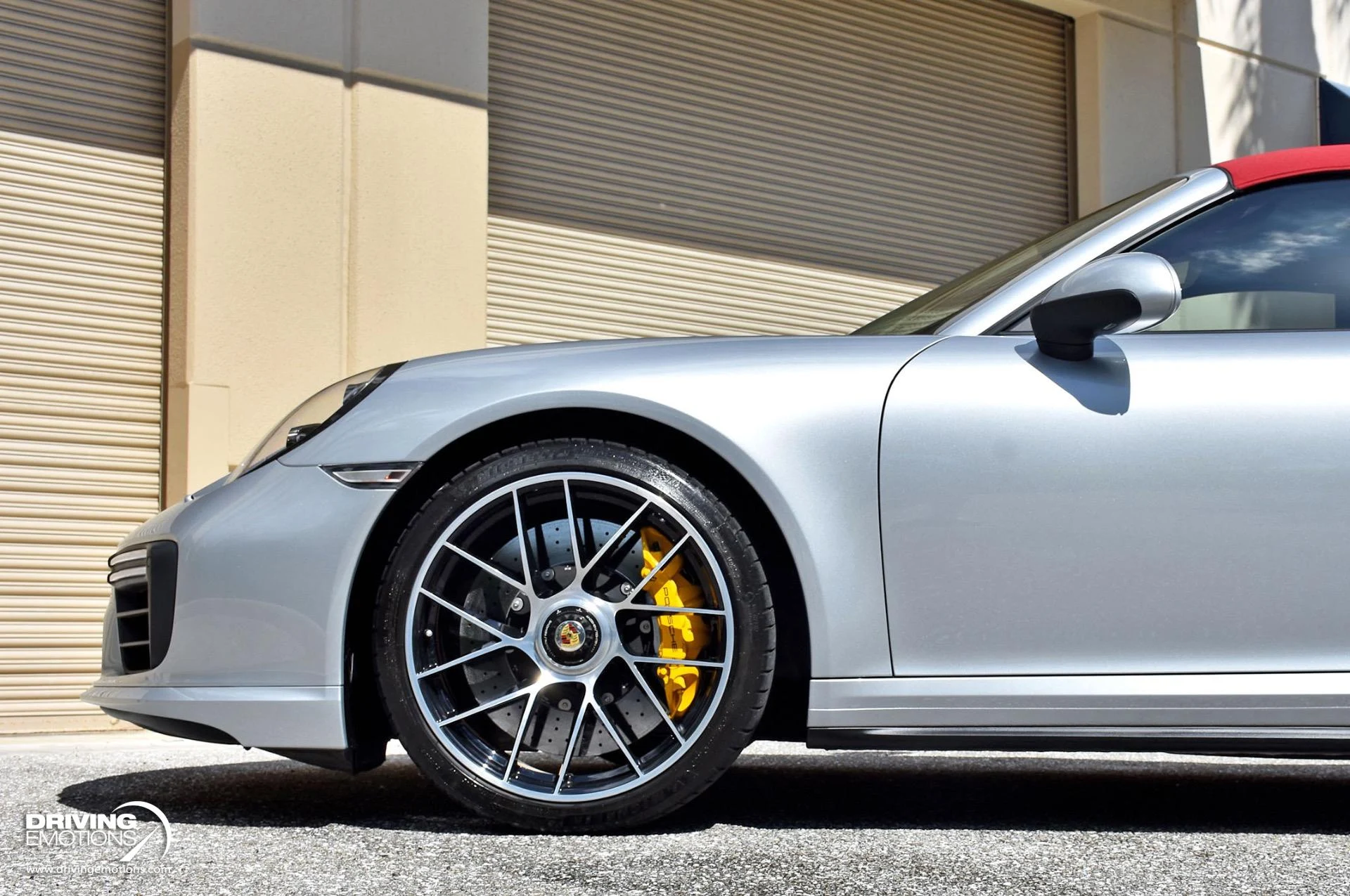 mph087_3130375238_866_p88_l_f48f3f9af1