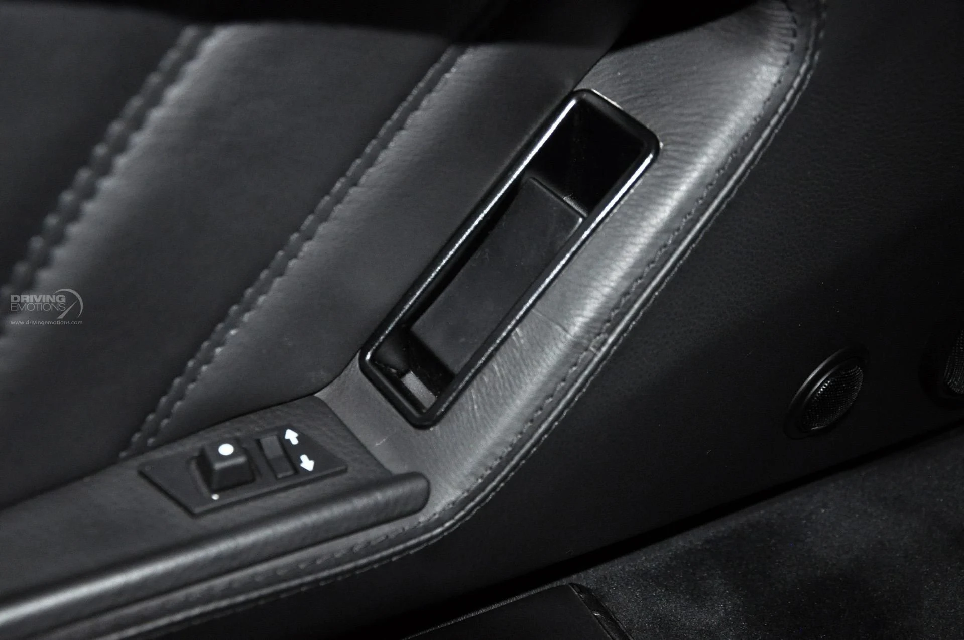 mph087_3207866438_192_p88_l_e05986908a