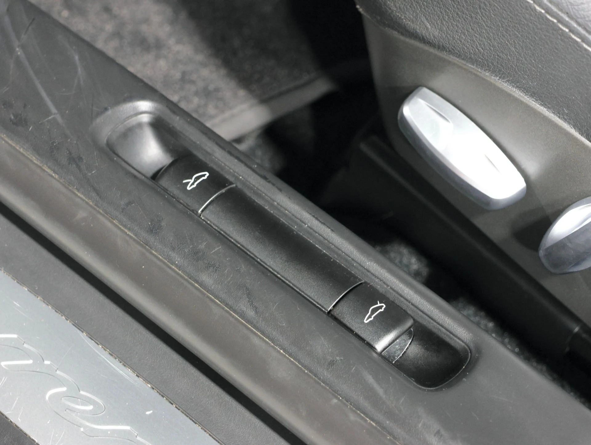 mph087_3228648658_Used_2008_Porsche_911_Carrera_4_S_6_Speed_Manual_Sport_Chrono_Exhaust_Just_Serviced_1762199267_f63f7c561a