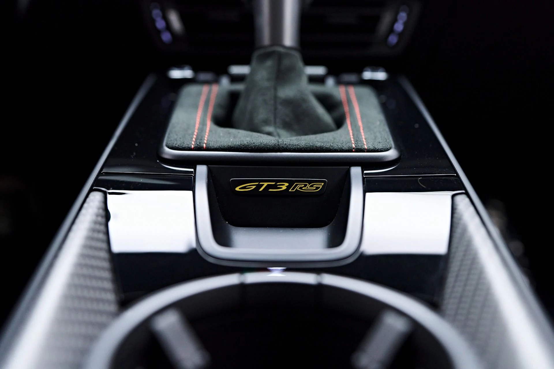 mph087_3264949124_Used_2024_Porsche_911_GT_3_RS_1754618646_a818057cb0