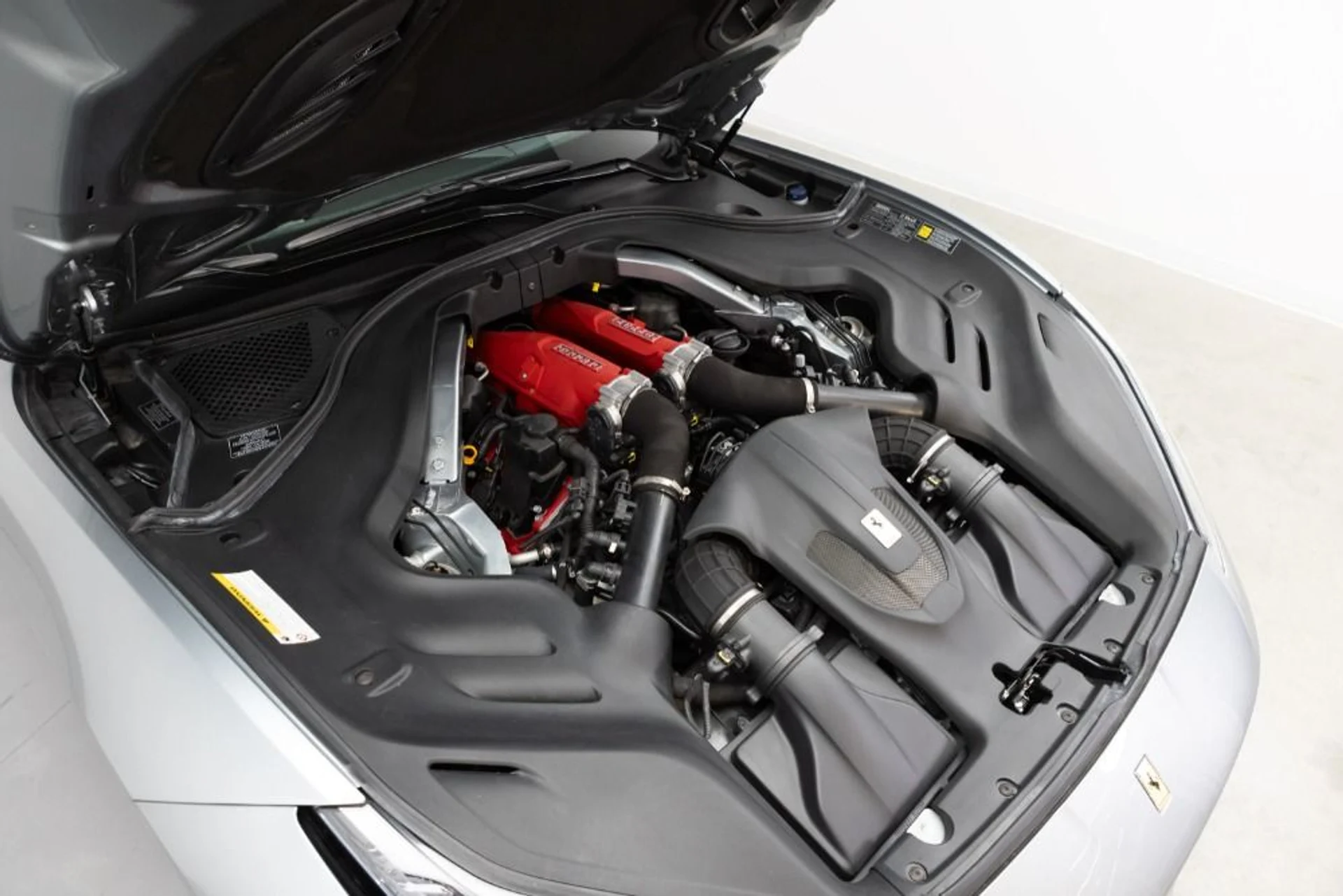 mph087_3317809665_Used_2019_Ferrari_Portofino_277f8ef4b5