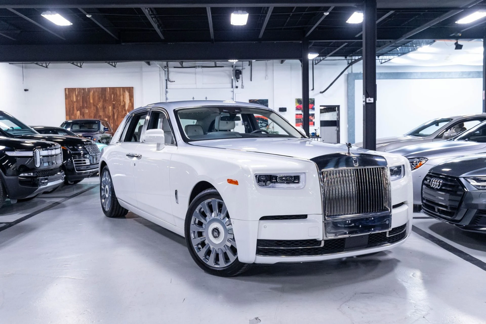 mph087_3560081187_Used_2019_Rolls_Royce_Phantom_1784063989_13487ec354