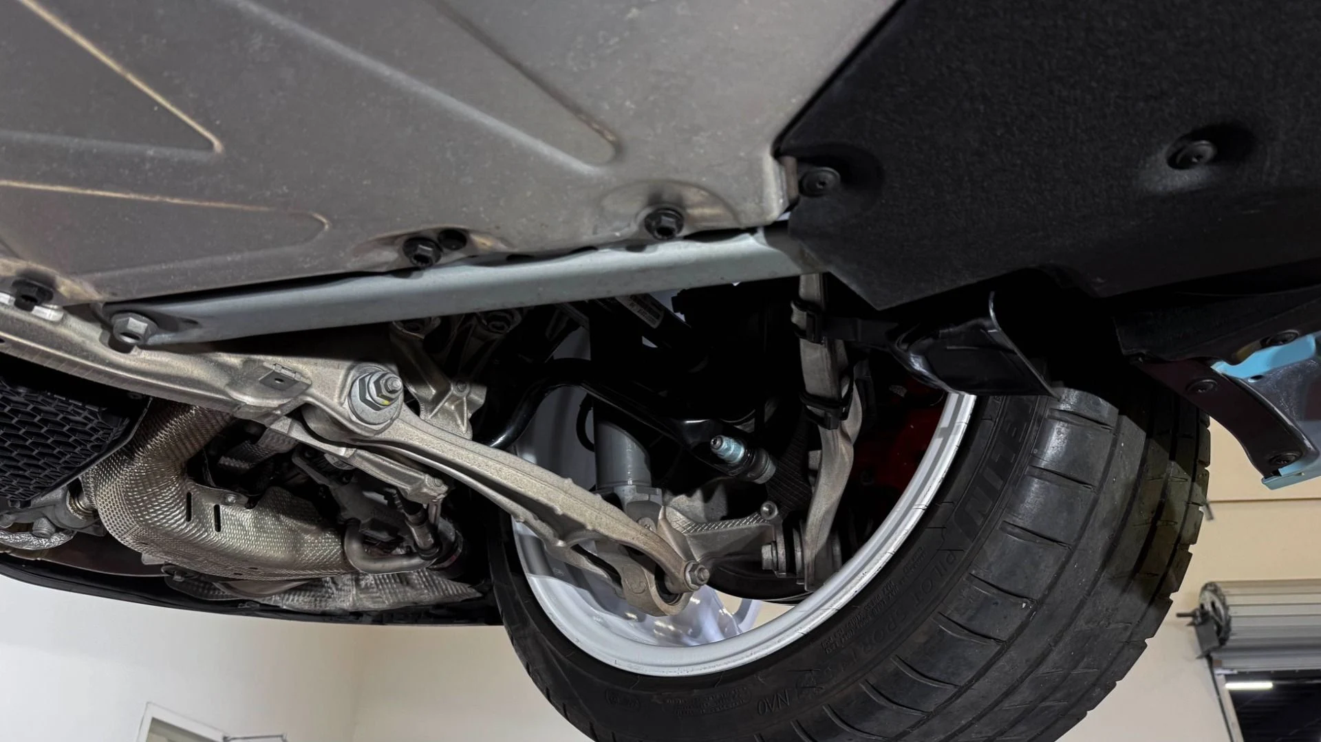 mph087_3586347849_Used_2023_Porsche_911_Targa_4_GTS_1762299536_29319d3deb