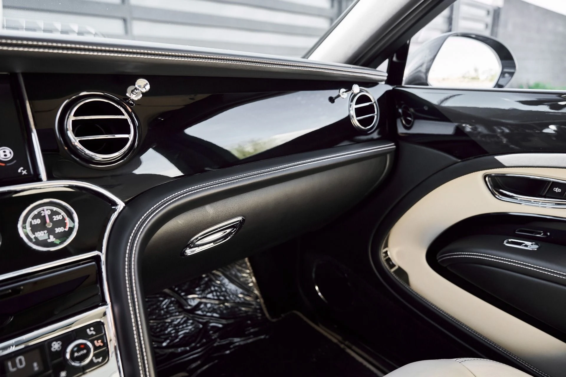 mph087_3868403825_Used_2019_Bentley_Mulsanne_Base_1773861499_84e75f135a