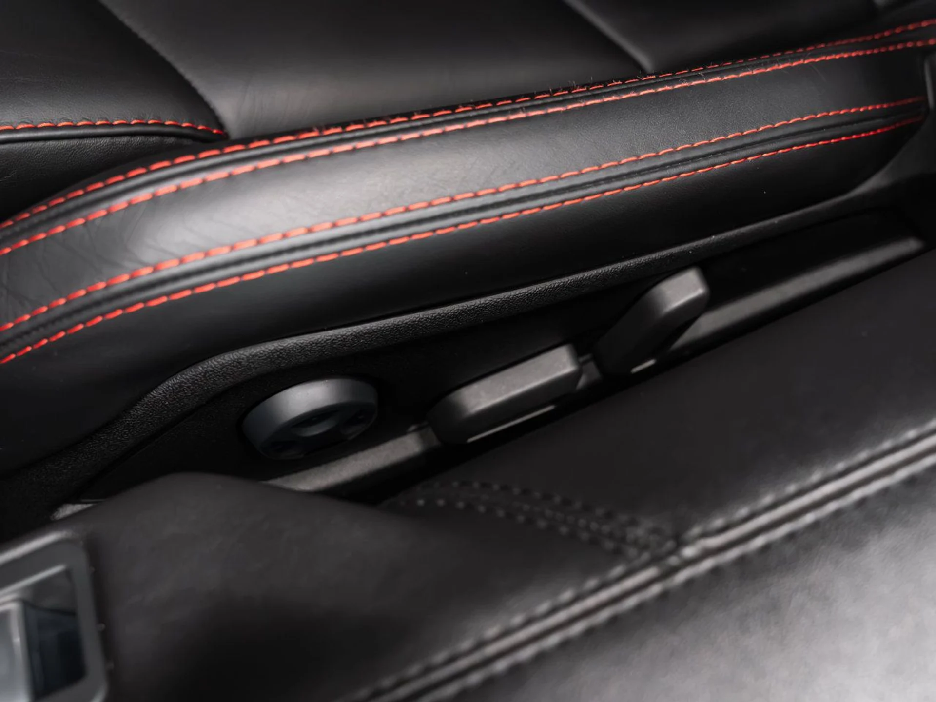 mph087_3993938658_lamborghini_aventador_2017_1c0497bb51