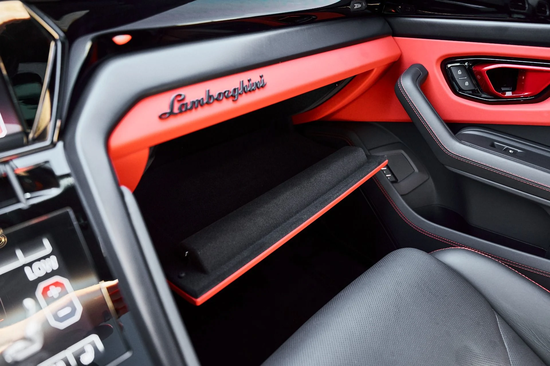 mph087_4234562384_Used_2023_Lamborghini_Urus_S_1780536091_13459c2ec3