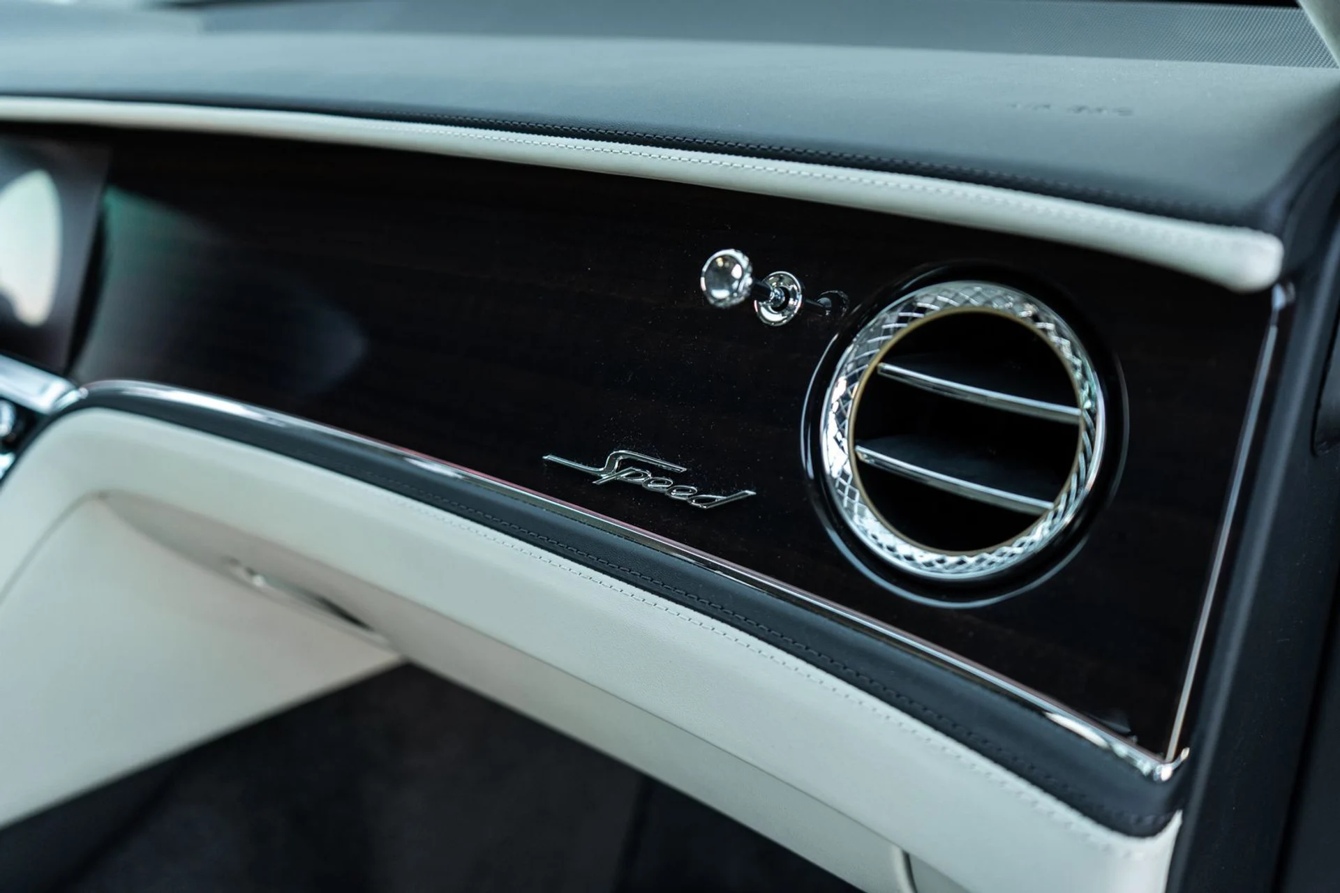 mph087_4238183526_b63694e8_5b9b_4cdd_b334_6d51c19e12f8_7c392d8211