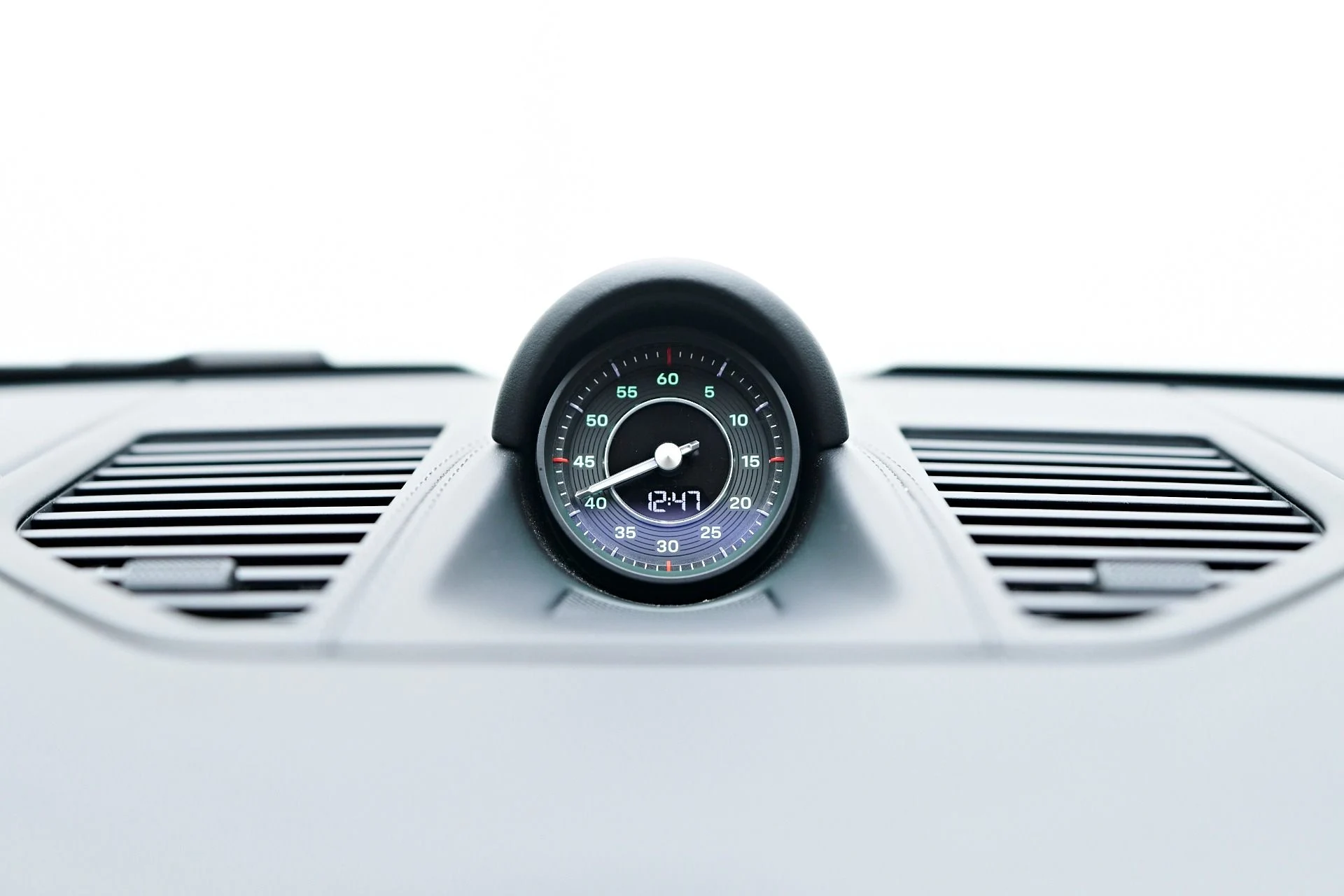 mph087_809468354_Used_2024_Porsche_911_Turbo_S_1754417049_21fa68bb79