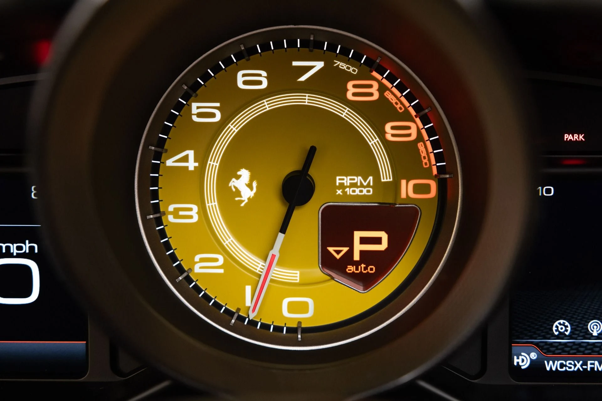 mph087_846077134_Used_2021_Ferrari_F8_Spider_1788360479_0c74e3e21a