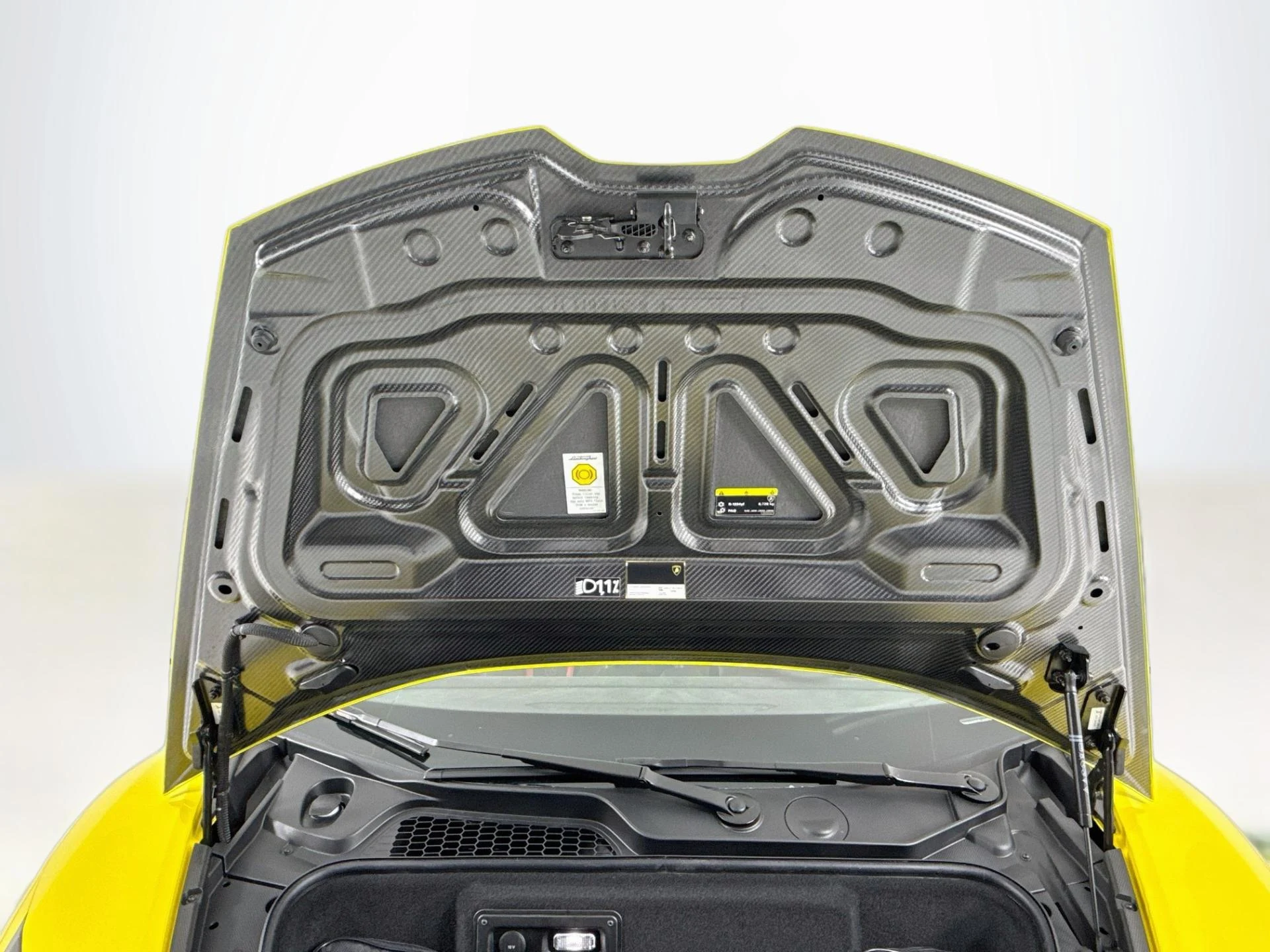 mph087_921800604_Used_2023_Lamborghini_Huracan_Tecnica_1793401562_5b3eae967f
