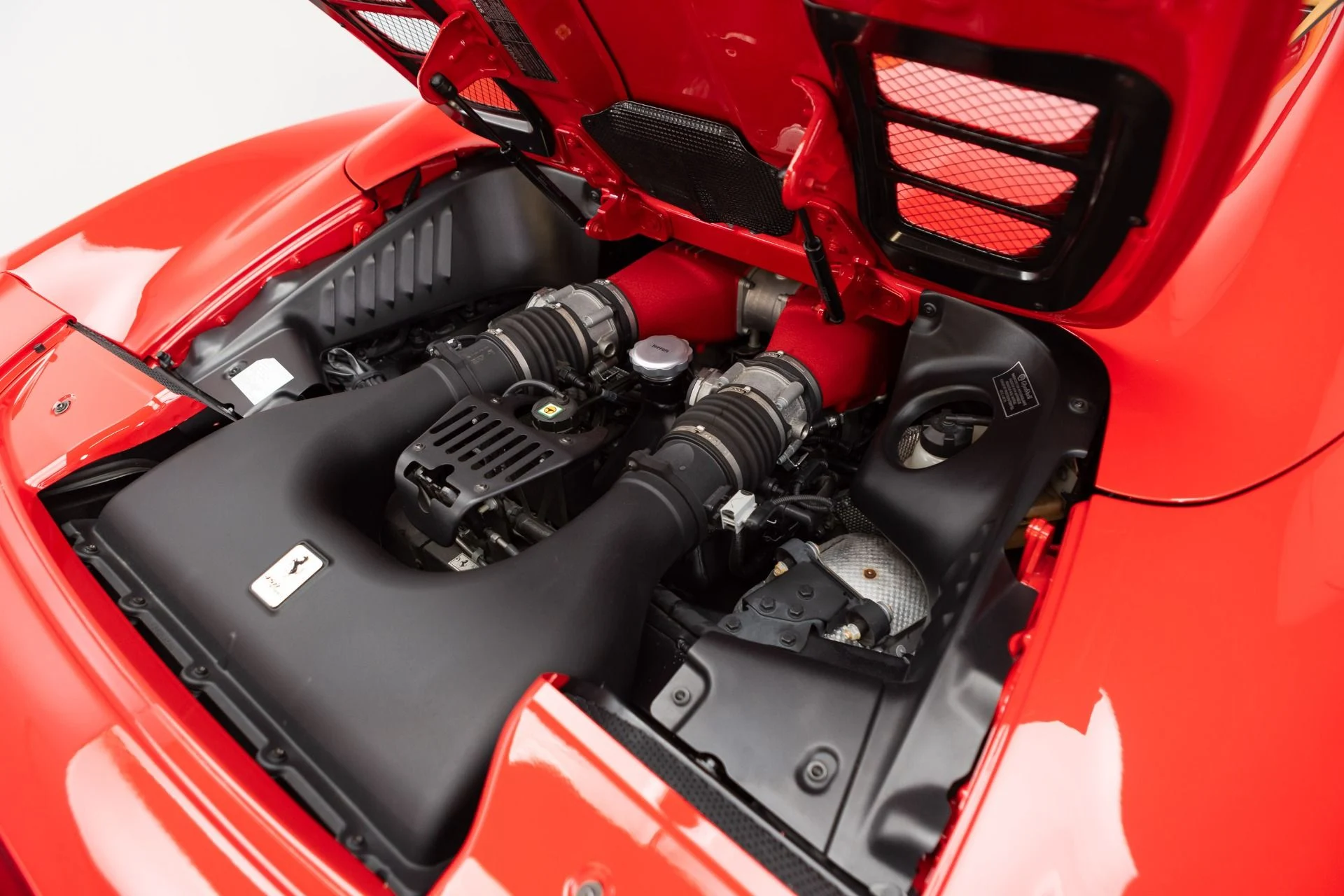 mph088_1057519248_Used_2014_Ferrari_458_Spider_1781623433_1eb8c58614
