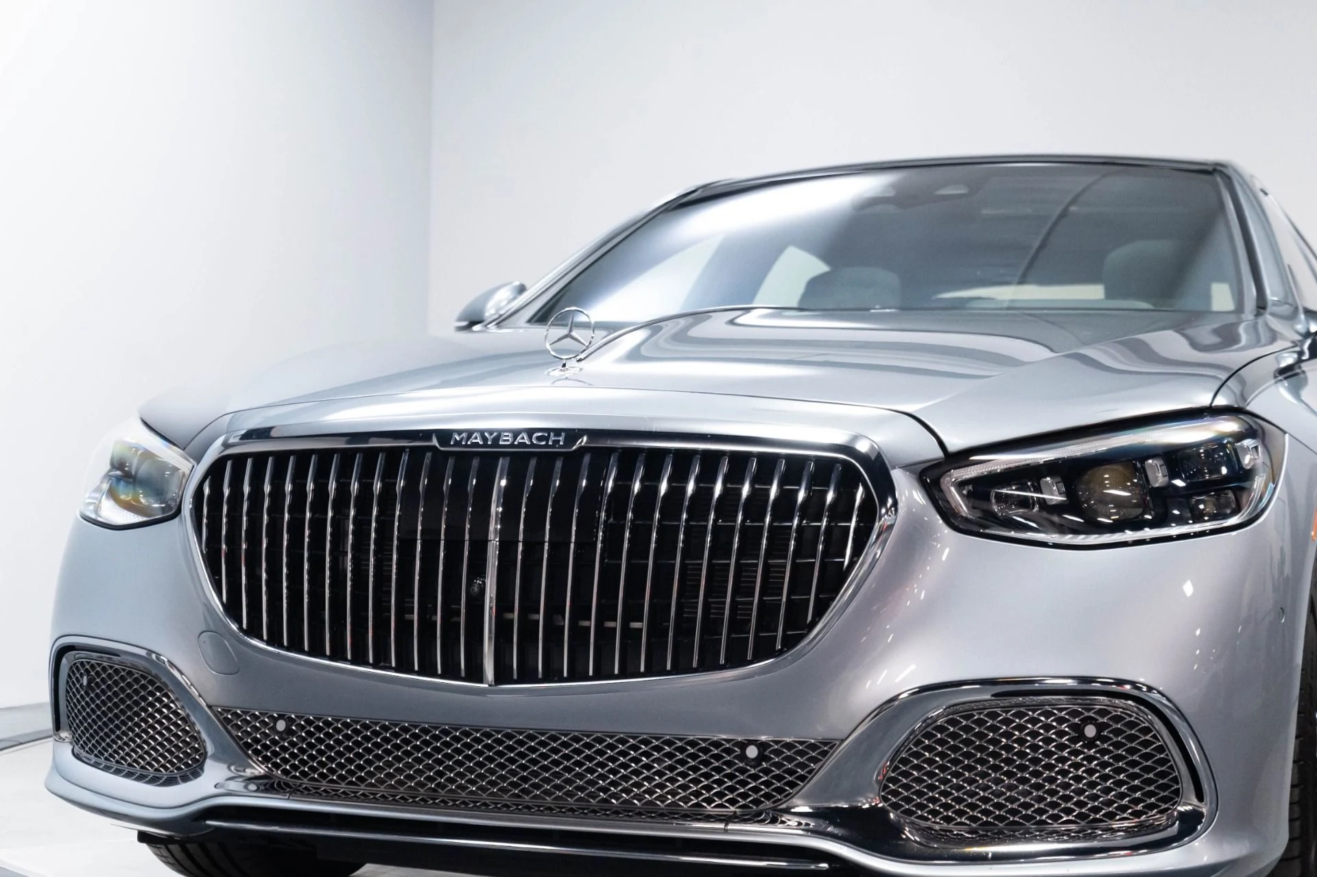 mph088_1066048381_Used_2024_Mercedes_Benz_S_Class_Maybach_S_680_4_MATIC_1783529476_15bebdd961