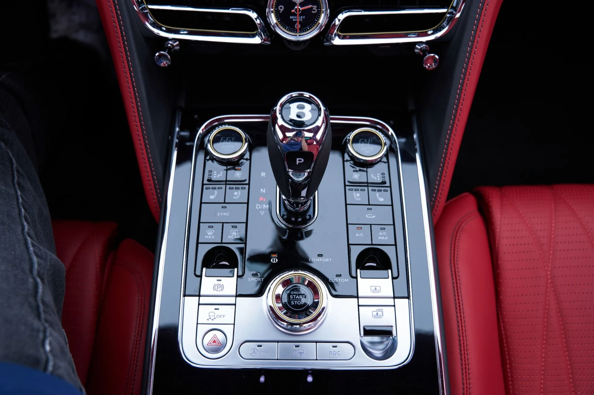 mph088_1164540127_Used_2022_Bentley_Flying_Spur_V8_1793212343_abb0b86c86