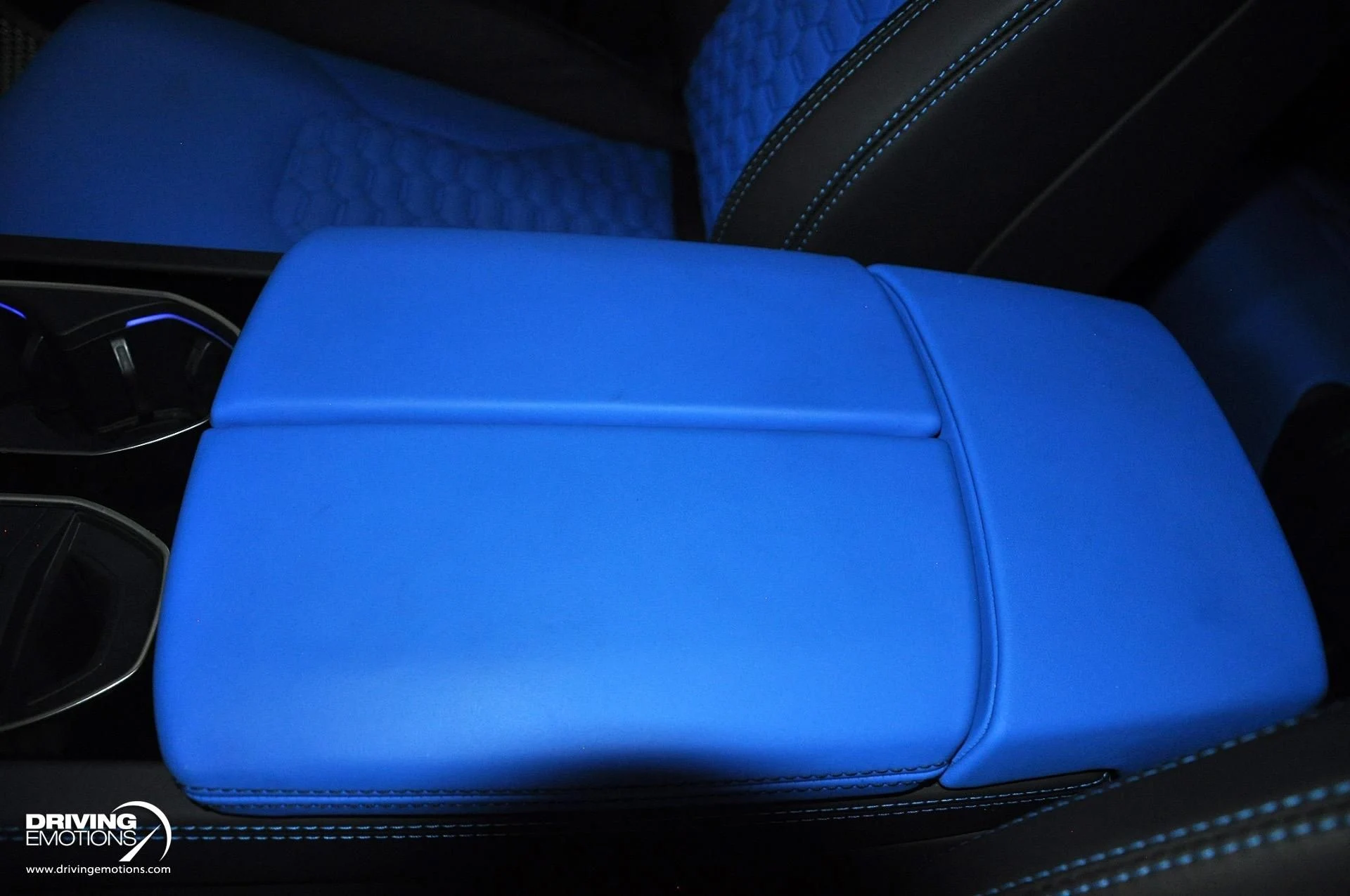 mph088_1316450890_801_p89_l_808d6b276a