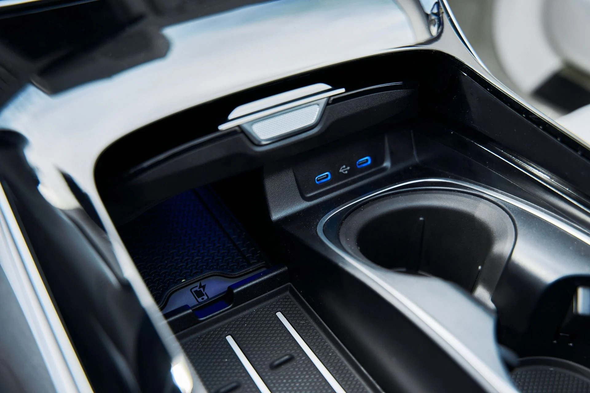 mph088_1322631308_Used_2023_Mercedes_Benz_S_Class_Maybach_S_680_1772678701_4f5df83099