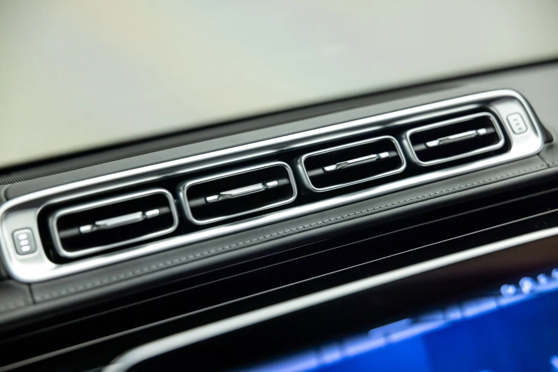 mph088_1577427433_13213_p89_l_92bf32ea89