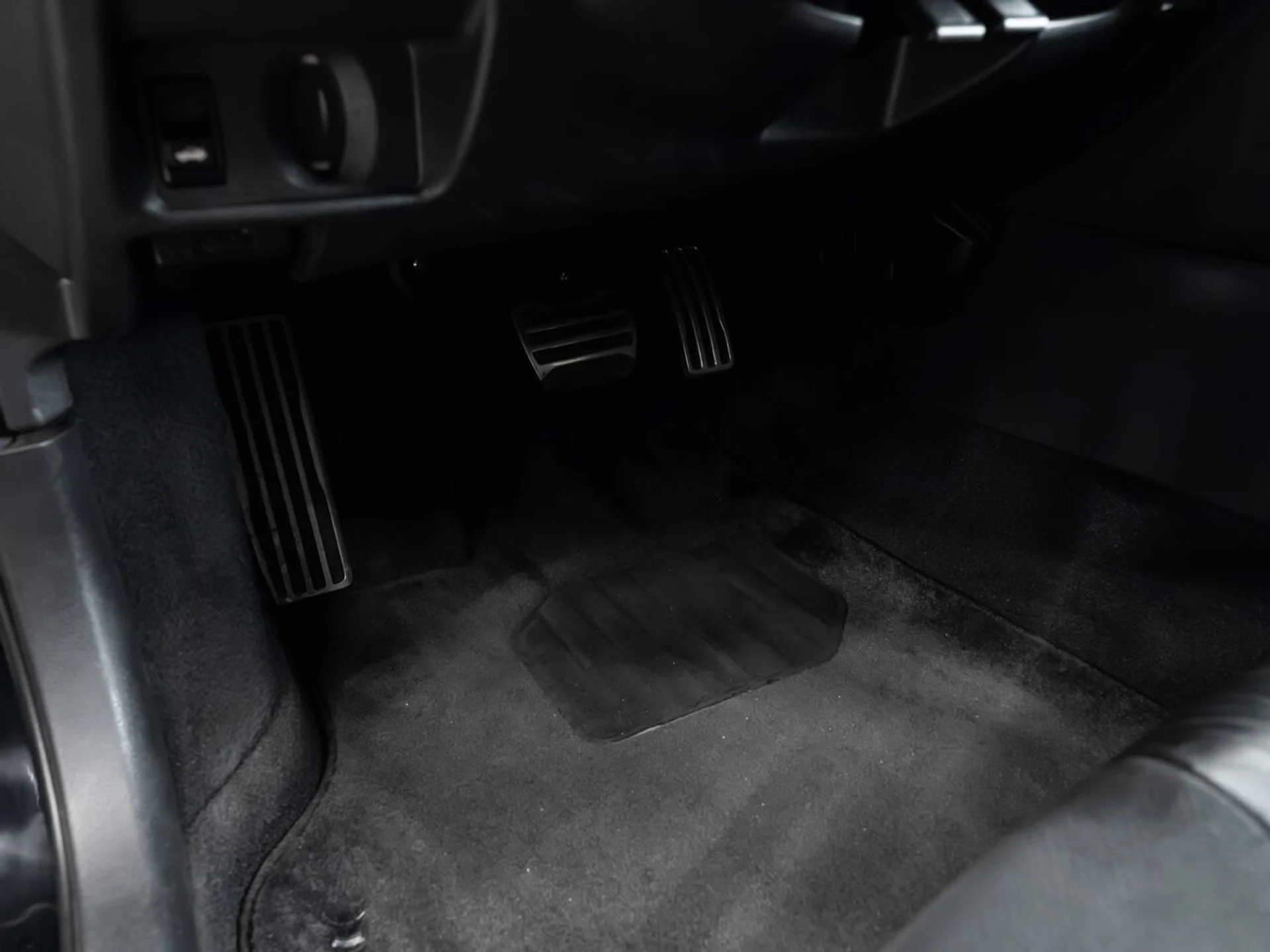 mph088_1670613655_nissan_gt_r_2009_95d923fd33