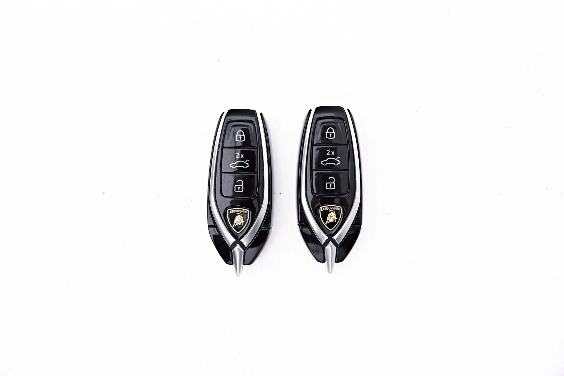 mph088_1837059516_Used_2022_Lamborghini_Urus_Base_1785209950_d01193fd1c