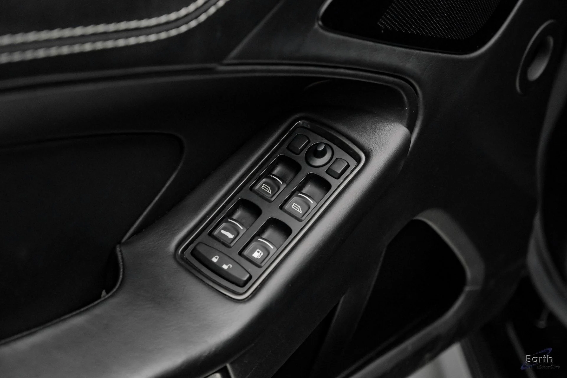 mph088_191565948_5cce62acba1bb3852bceebb21693c878x_99a5344df4