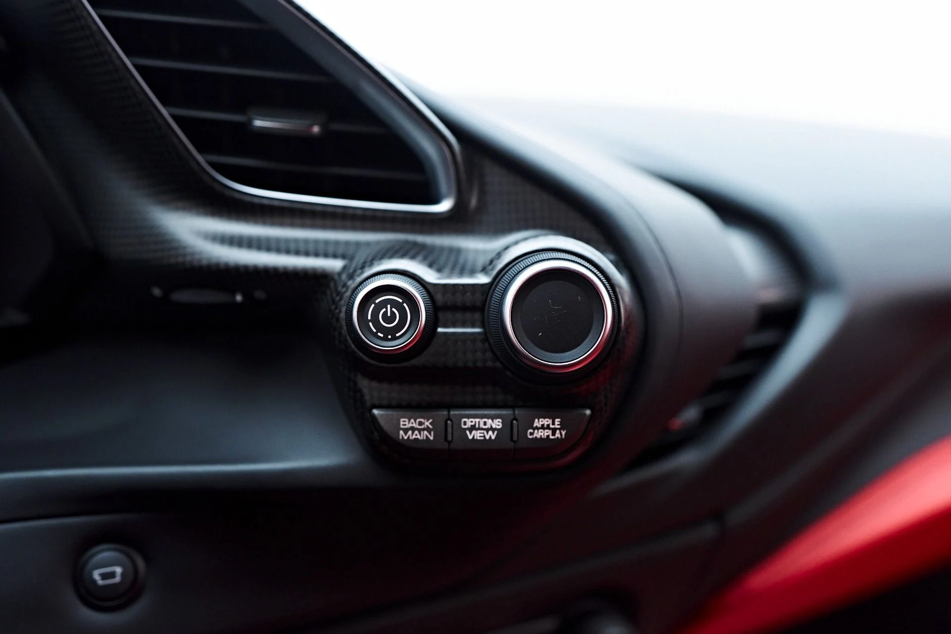 mph088_1933425956_Used_2020_Ferrari_488_Pista_Base_1749062519_1c9c2fba9d