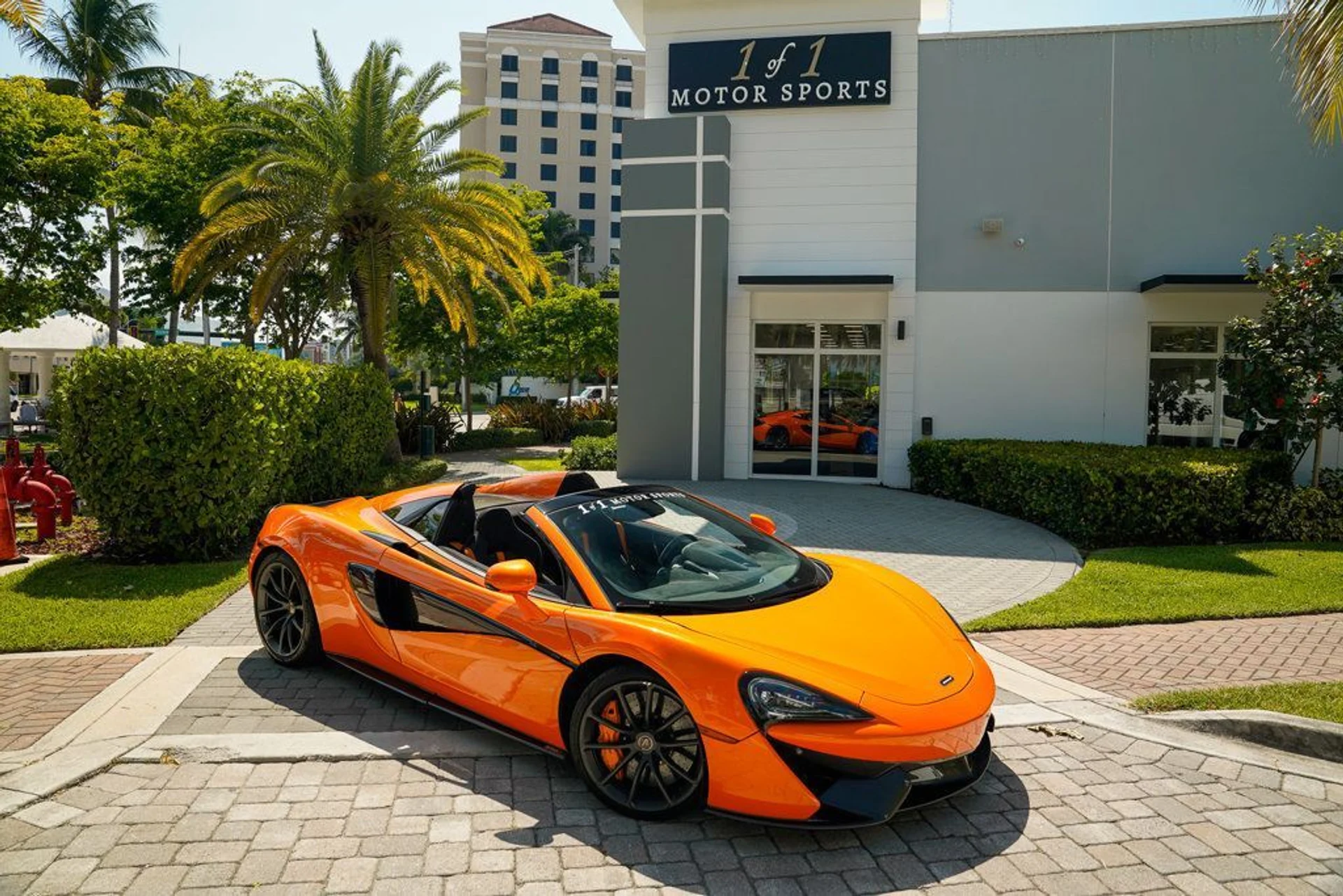 mph088_211154487_used_2018_mclaren_570s_spider_14354_22891400_89_1024_e2f6d19758