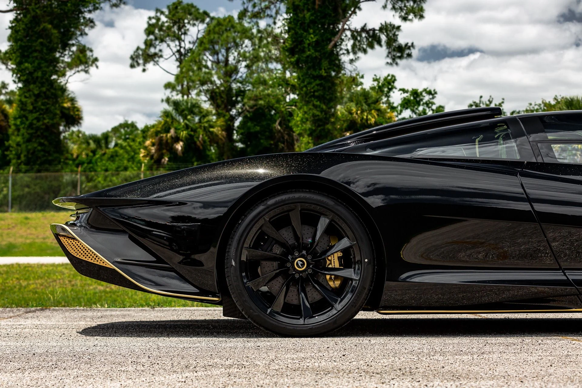 mph088_2114801934_251_p89_l_7ed476a2e3