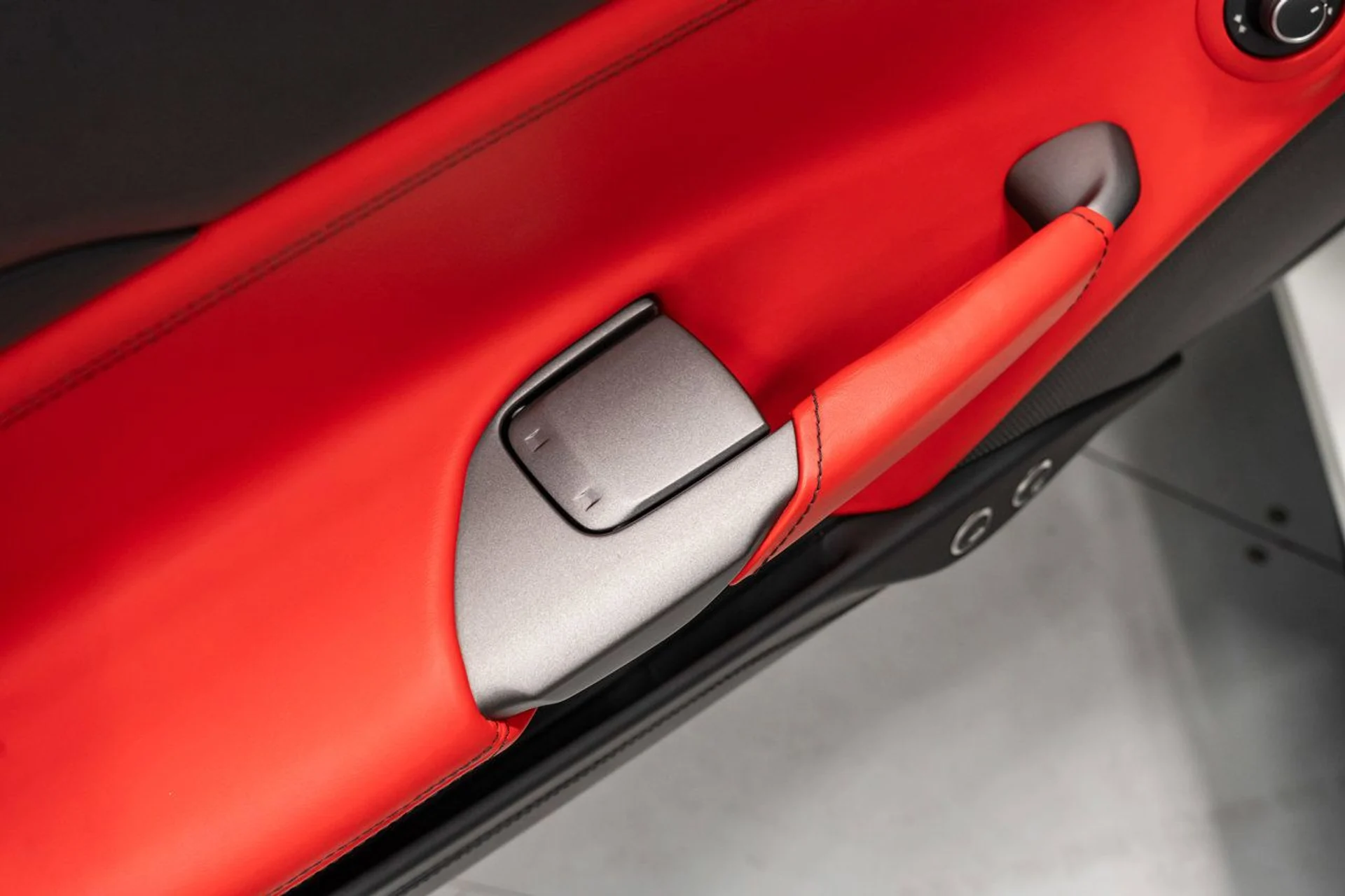 mph088_2210877711_ferrari_488_gtb_2018_3d95fbc09c