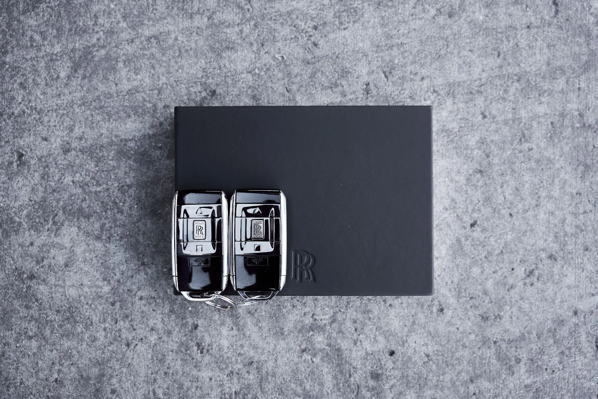 mph088_2229072719_Used_2022_Rolls_Royce_Cullinan_Base_1767400198_3a1c4f13b3