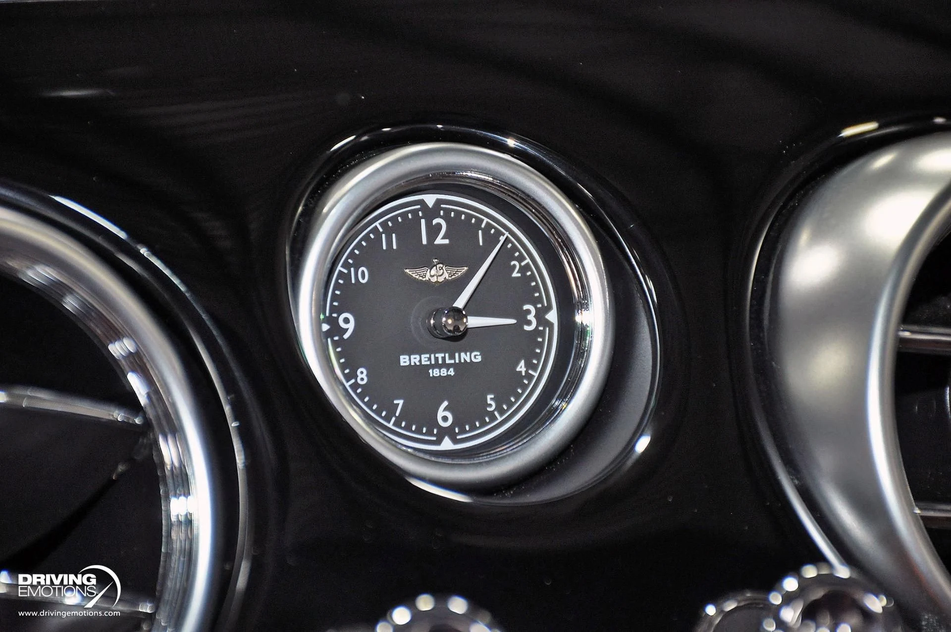 mph088_2274940248_891_p89_l_1dbc084a4e