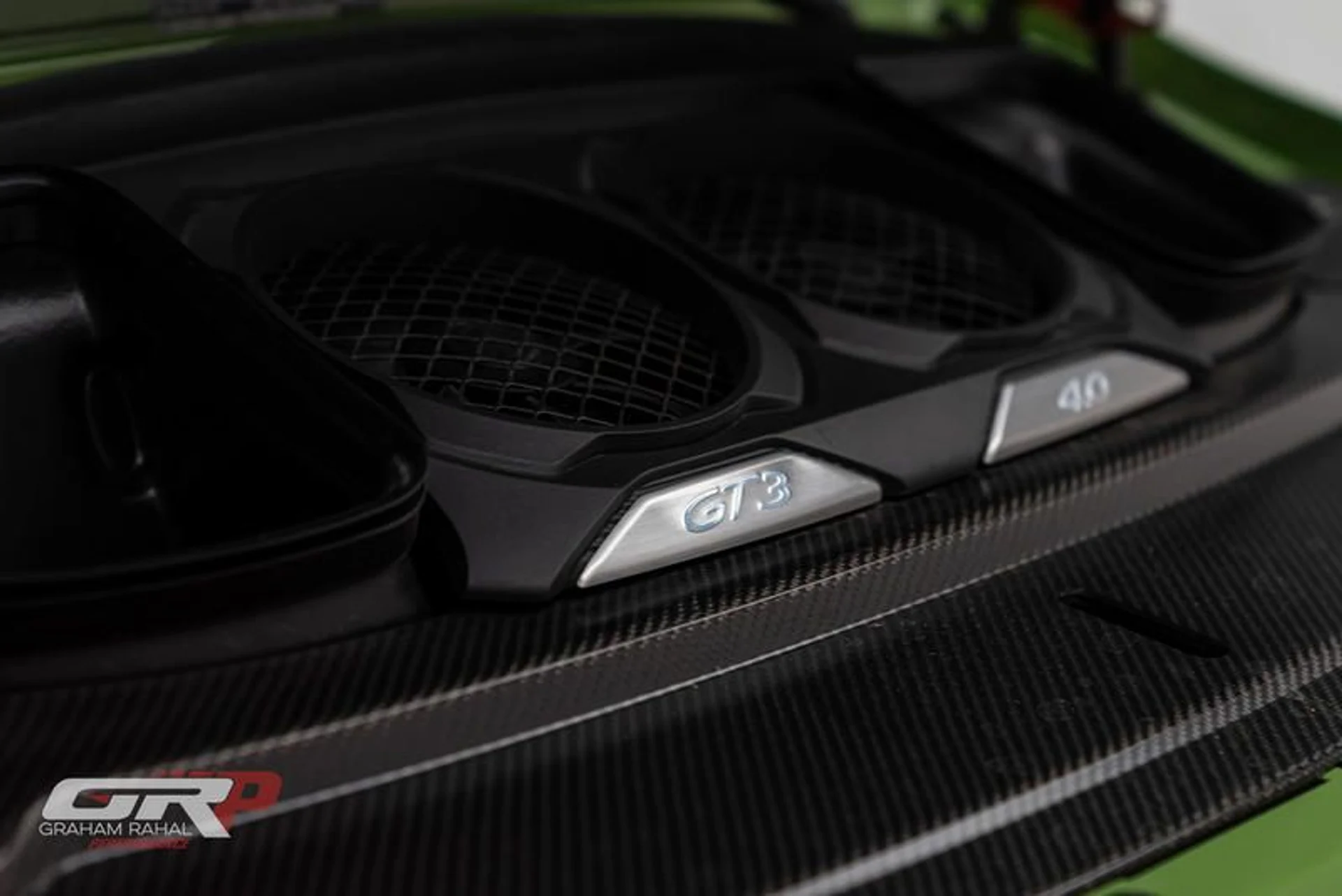 mph088_2380961116_136192_C3_6495_4_B58_940_E_1911_F28_BA_7_E3_8b8b194623