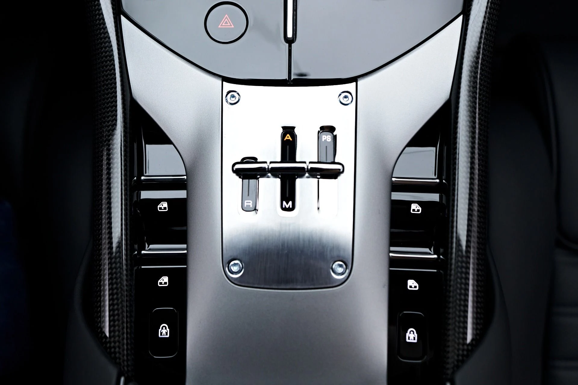 mph088_2960374584_Used_2024_Ferrari_Purosangue_Base_1757201216_951267b4fe